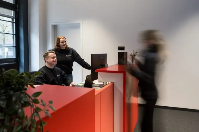 entry comittee warm welcome at IU-Campus Hamburg