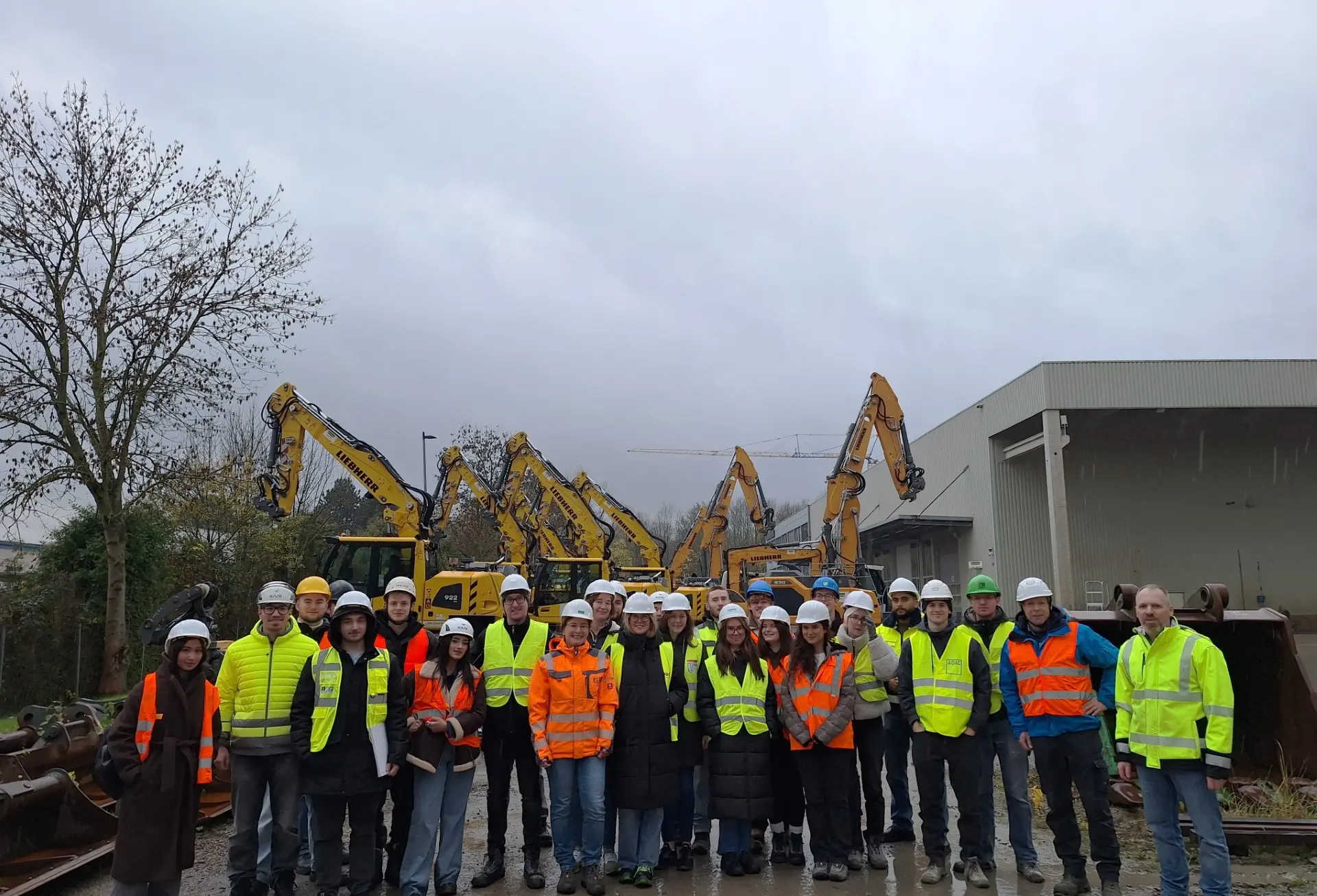 Exkursion zu Liebherr Baustelle Baustellenambiente