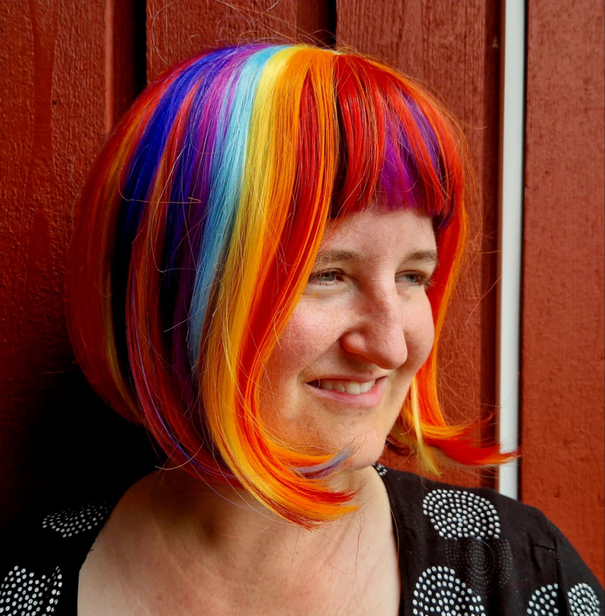 Prof. Dr. Carla Schriever von der IU engagiert sich aktiv beim Christopher Street Day in Köln für die Rechte der LGBTQI+ Community.
